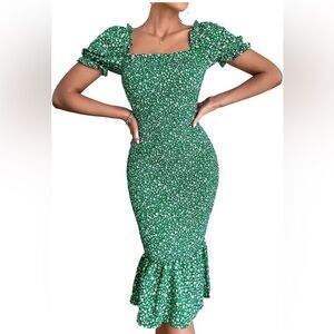 *NWT* PrettyGarden Green Floral Smocked dress